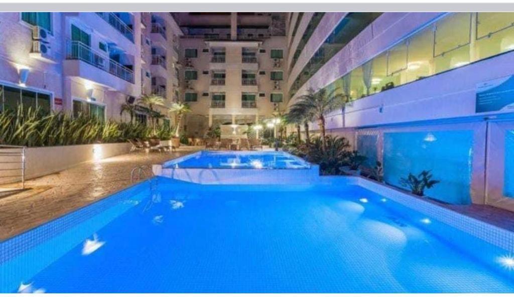 Apartamento Em Condominio Em Бомбиньяс Экстерьер фото